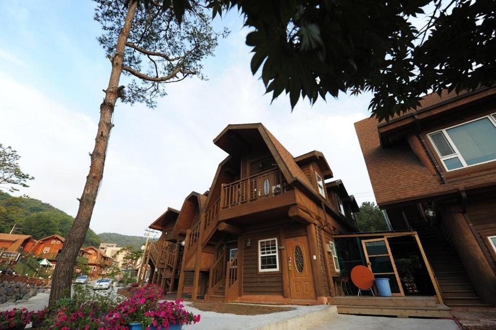 Boryeong Rich Valley Log Village Pension Bilik gambar